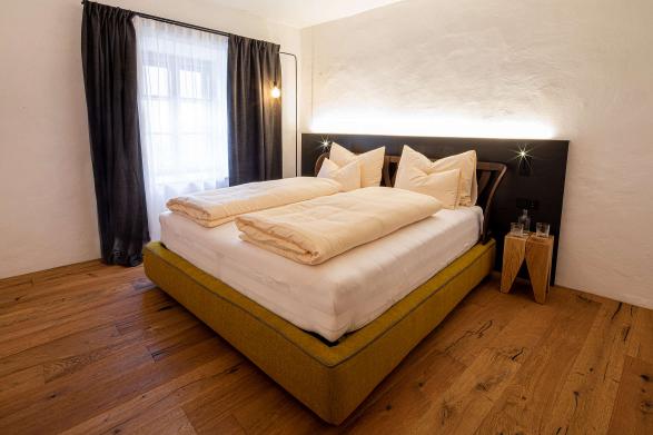 Suite 1499 Suite 1499